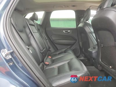 Zdjęcie 11 z 12 samochodu: 2019 VOLVO XC60 T5 VIN:LYV102RK6KB232600 - miniatura