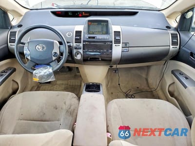 Zdjęcie 8 z 12 samochodu: 2005 TOYOTA PRIUS BASE VIN:JTDKB20U653042731 - miniatura