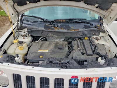 Zdjęcie 12 z 13 samochodu: 2008 JEEP PATRIOT LIMITED VIN:1J8FF48W18D679072 - miniatura