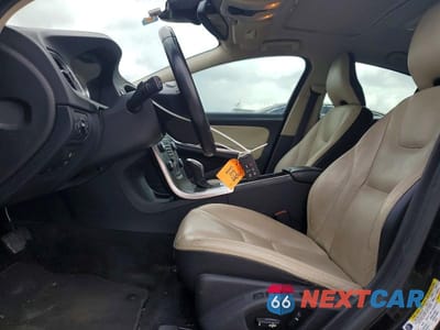 Zdjęcie 7 z 12 samochodu: 2013 VOLVO S60 T5 VIN:YV1612FS7D2172798 - miniatura