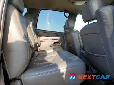 Zdjęcie 11 z 13 samochodu: 2006 GMC YUKON XL K1500 VIN:1GKFK16Z96J138482 - miniatura