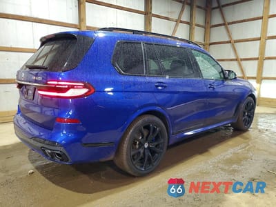 Trzecie zdjęcie samochodu z tyłu: 2023 BMW X7 M60I VIN:5UX33EM07P9P22727 - miniatura