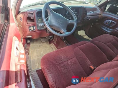 Zdjęcie 8 z 12 samochodu: 1996 CHEVROLET GMT-400 K1500 VIN:2GCEK19R3T1141810 - miniatura