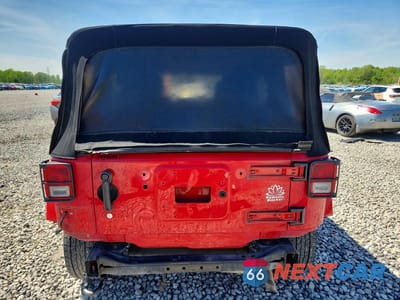 Zdjęcie 6 z 12 samochodu: 2014 JEEP WRANGLER UNLIMITED SPORT VIN:1C4BJWDG6EL198539 - miniatura