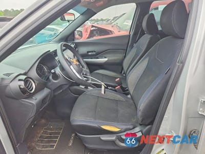 Zdjęcie 7 z 12 samochodu: 2018 NISSAN KICKS SV VIN:3N1CP5CU0JL526382 - miniatura