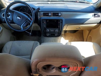 Zdjęcie 8 z 13 samochodu: 2007 CHEVROLET TAHOE K1500 VIN:1GNFK13007J247956 - miniatura