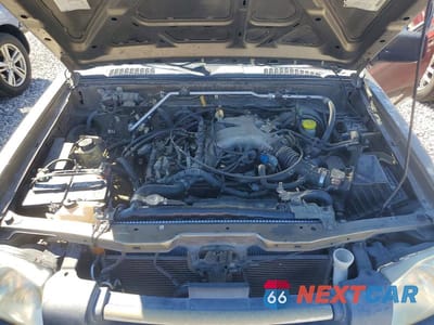 Zdjęcie 11 z 11 samochodu: 2001 NISS FRONTIER XE VIN:1N6ED27TX1C315357 - miniatura