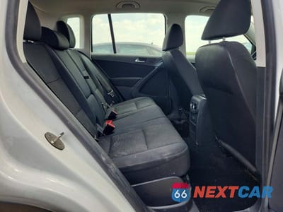 Zdjęcie 11 z 13 samochodu: 2018 VOLKSWAGEN TIGUAN LIMITED VIN:WVGAV7AX0JK003279 - miniatura