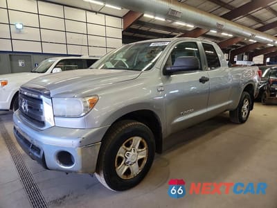 2010 TOYOTA TUNDRA GRADE 5TFUM5F16AX004372 - główne zdjęcie licytacji z USA - miniatura