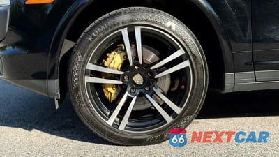 Zdjęcie 11 z 14 samochodu: 2017 PORSCHE CAYENNE VIN:WP1AA2A21HKA86947 - miniatura