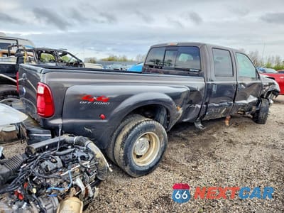 Trzecie zdjęcie samochodu z tyłu: 2008 FORD F350 SUPER DUTY VIN:1FTWW33R98EB91260 - miniatura