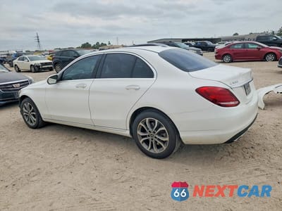 Drugie zdjęcie samochodu z przodu: 2015 MERCEDES-BENZ C 300 4MATIC VIN:55SWF4KB2FU003120 - miniatura