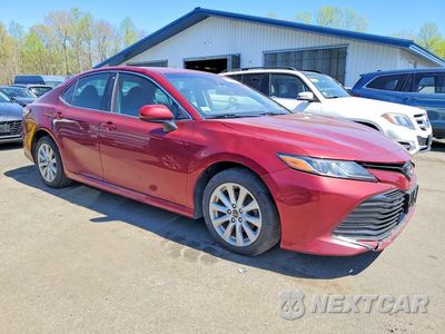 Czwarte zdjęcie samochodu z boku: 2020 TOYOTA CAMRY LE VIN:4T1C11AK6LU898631 - miniatura