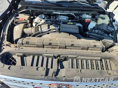 Zdjęcie 11 z 12 samochodu: 2022 GMC SIERRA K2500 DENALI VIN:1GT49REY7NF114589 - miniatura