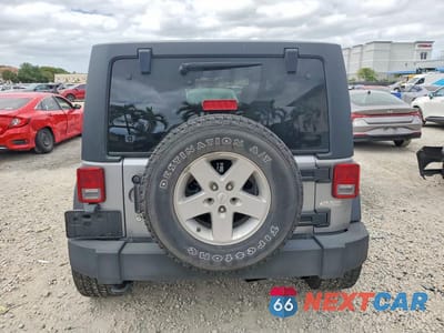 Zdjęcie 6 z 12 samochodu: 2018 JEEP WRANGLER UNLIMITED SPORT VIN:1C4HJWDG6JL928972 - miniatura