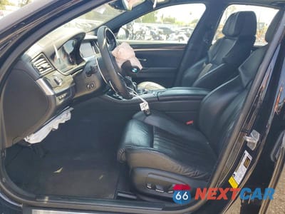 Zdjęcie 7 z 12 samochodu: 2016 BMW M5 VIN:WBSFV9C52GD595744 - miniatura
