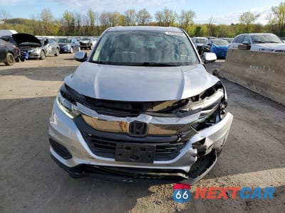 Piąte zdjęcie samochodu w środku: 2019 HONDA HR-V LX VIN:3CZRU6H32KG731972 - miniatura
