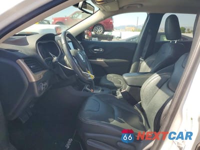 Zdjęcie 7 z 14 samochodu: 2017 JEEP CHEROKEE LATITUDE VIN:1C4PJLCB7HW641150 - miniatura