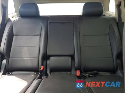 Zdjęcie 10 z 13 samochodu: 2018 VOLKSWAGEN TIGUAN SE VIN:3VV2B7AX1JM155146 - miniatura