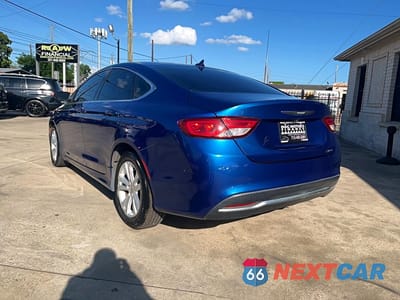 Trzecie zdjęcie samochodu z tyłu: 2016 CHRYSLER 200 LIMITED VIN:1C3CCCABXGN172625 - miniatura