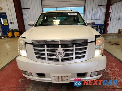 Piąte zdjęcie samochodu w środku: 2008 CADILLAC ESCALADE LUXURY VIN:1GYFK63888R198255 - miniatura