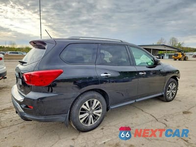 Czwarte zdjęcie samochodu z boku: 2017 NISSAN PATHFINDER S VIN:5N1DR2MM4HC639603 - miniatura