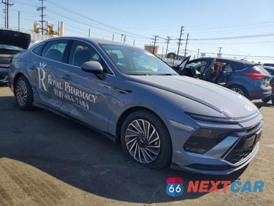 Czwarte zdjęcie samochodu z boku: 2025 HYUNDAI SONATA HYBRID SEL VIN:KMHL34JJ5SA108898 - miniatura