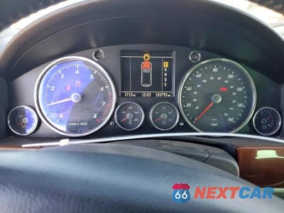 Zdjęcie 9 z 12 samochodu: 2006 VOLKSWAGEN TOUAREG 4.2 VIN:WVGZM77L16D054733 - miniatura