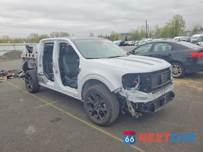Czwarte zdjęcie samochodu z boku: 2025 FORD MAVERICK LARIAT VIN:3FTTW8S32SRA97951 - miniatura