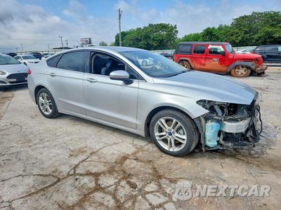 Czwarte zdjęcie samochodu z boku: 2018 FORD FUSION SE VIN:3FA6P0H73JR181304 - miniatura