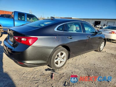 Trzecie zdjęcie samochodu z tyłu: 2017 CHEVROLET MALIBU LS VIN:1G1ZC5ST4HF104561 - miniatura