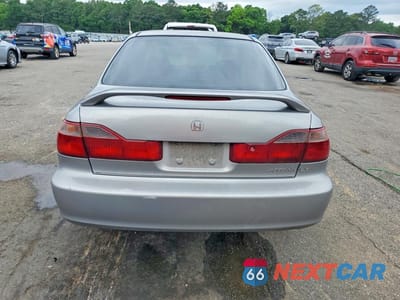 Zdjęcie 6 z 12 samochodu: 1999 HONDA ACCORD LX VIN:1HGCG564XXA071017 - miniatura