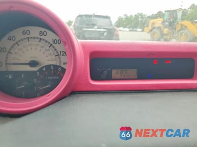 Zdjęcie 9 z 12 samochodu: 2005 TOYOTA SCION XB VIN:JTLKT334554018823 - miniatura