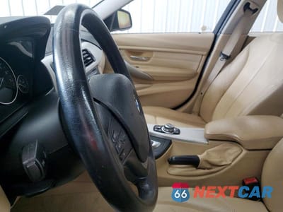 Zdjęcie 9 z 12 samochodu: 2013 BMW 328 XI VIN:WBA3B3C58DF542480 - miniatura