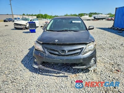 Piąte zdjęcie samochodu w środku: 2013 TOYOTA COROLLA S VIN:5YFBU4EE0DP224759 - miniatura