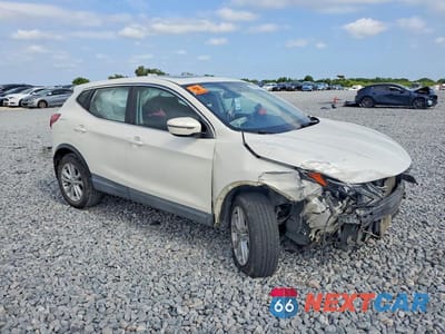 Czwarte zdjęcie samochodu z boku: 2017 NISSAN ROGUE SPORT S VIN:JN1BJ1CR6HW103943 - miniatura