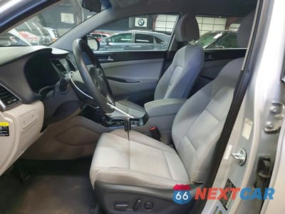 Zdjęcie 7 z 13 samochodu: 2018 HYUNDAI TUCSON SEL VIN:KM8J33A40JU713856 - miniatura