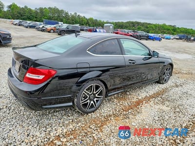 Trzecie zdjęcie samochodu z tyłu: 2013 MERCEDES-BENZ C 250 VIN:WDDGJ4HB4DG099692 - miniatura