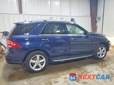 Trzecie zdjęcie samochodu z tyłu: 2016 MERCEDES-BENZ GLE 350 4MATIC VIN:4JGDA5HB1GA789292 - miniatura