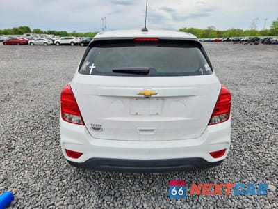 Zdjęcie 6 z 13 samochodu: 2018 CHEVROLET TRAX LS VIN:3GNCJKSB7JL225841 - miniatura