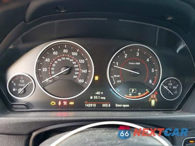 Zdjęcie 9 z 12 samochodu: 2017 BMW 328 D XDRIVE VIN:WBA8J1C35HA018587 - miniatura