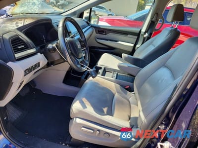 Zdjęcie 7 z 13 samochodu: 2019 HONDA ODYSSEY EXL VIN:5FNRL6H77KB075852 - miniatura