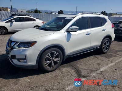 2017 NISSAN ROGUE SL 5N1AT2MT5HC781986 - główne zdjęcie licytacji z USA - miniatura