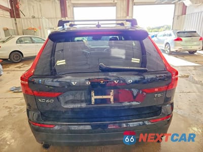Zdjęcie 6 z 13 samochodu: 2018 VOLVO XC60 T5 VIN:LYV102RK9JB083419 - miniatura