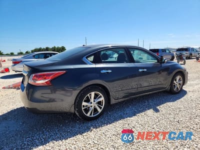Trzecie zdjęcie samochodu z tyłu: 2013 NISSAN ALTIMA 2.5 VIN:1N4AL3AP3DN566452 - miniatura