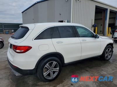 Trzecie zdjęcie samochodu z tyłu: 2018 MERCEDES-BENZ GLC 300 4MATIC VIN:WDC0G4KB4JV022471 - miniatura
