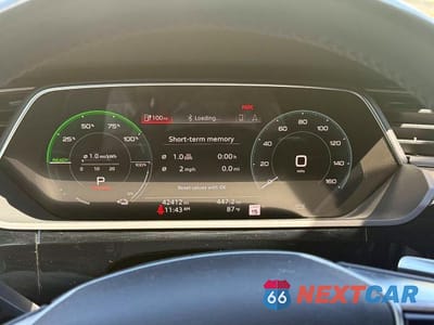 Zdjęcie 8 z 10 samochodu: 2019 AUDI E-TRON PRESTIGE VIN:WA1VAAGE9KB023322 - miniatura