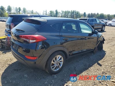 Trzecie zdjęcie samochodu z tyłu: 2018 HYUNDAI TUCSON VIN:KM8J2CA4XJU630728 - miniatura