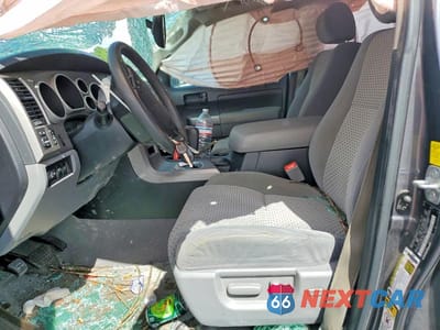 Zdjęcie 7 z 12 samochodu: 2011 TOYOTA TUNDRA GRADE VIN:5TFUY5F12BX168319 - miniatura