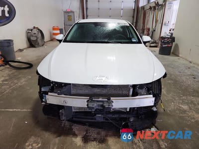 Piąte zdjęcie samochodu w środku: 2025 HYUNDAI SONATA SEL VIN:KMHL64JA7SA428473 - miniatura